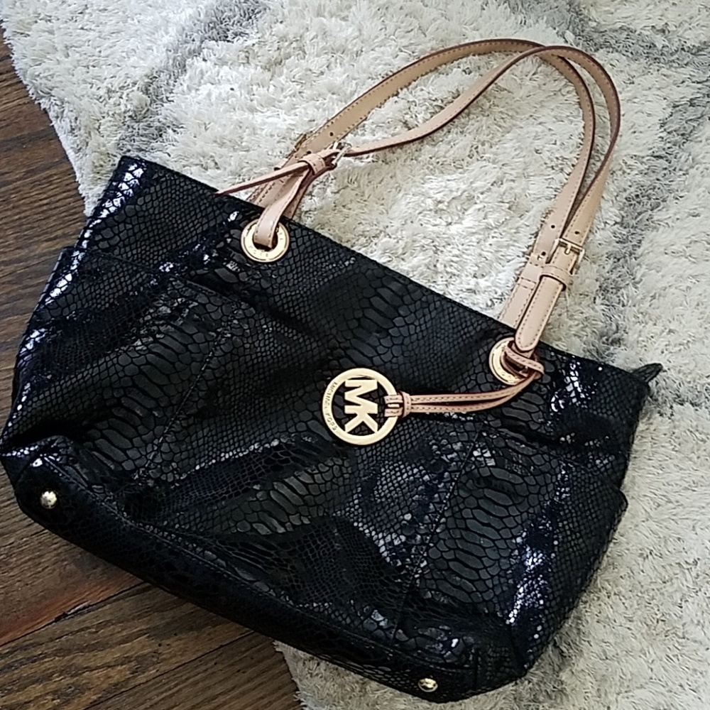 MICHAEL KORS black tote - Picture 1 of 8